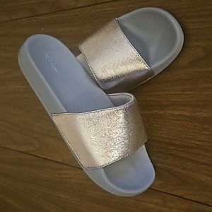 Women's Old Navy Slides, size 8-9